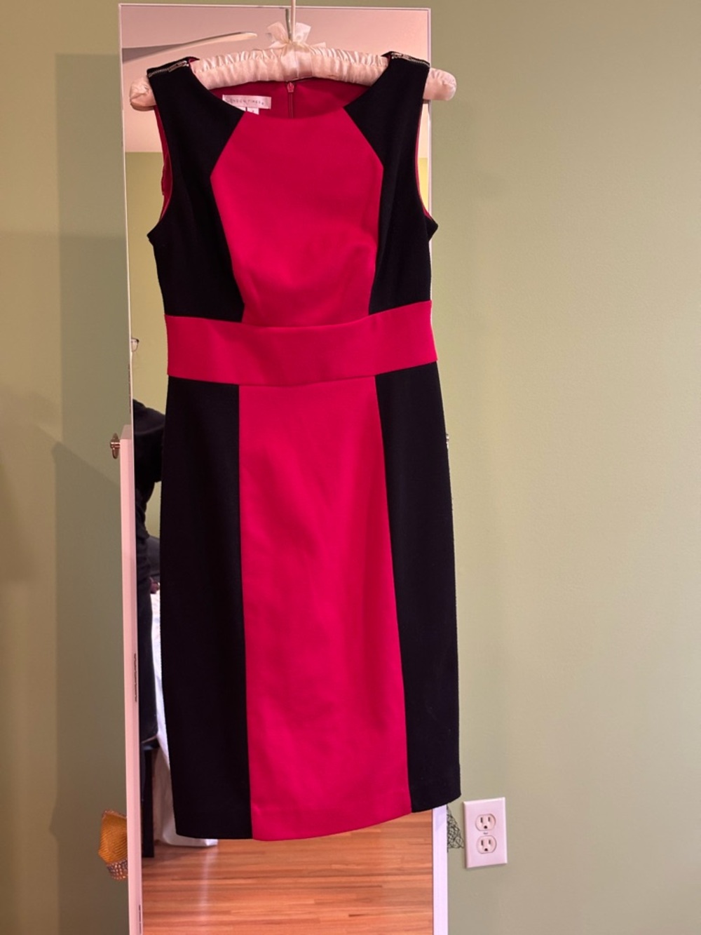 London Times Hot Pink and Black Colorblock Sheath